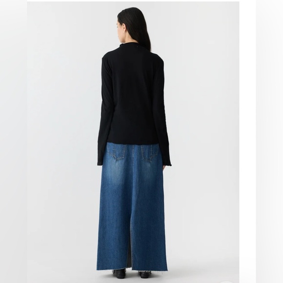 bassike Regular Raised Neck Long Sleeve T-Shirt​ - Picture 2 of 6